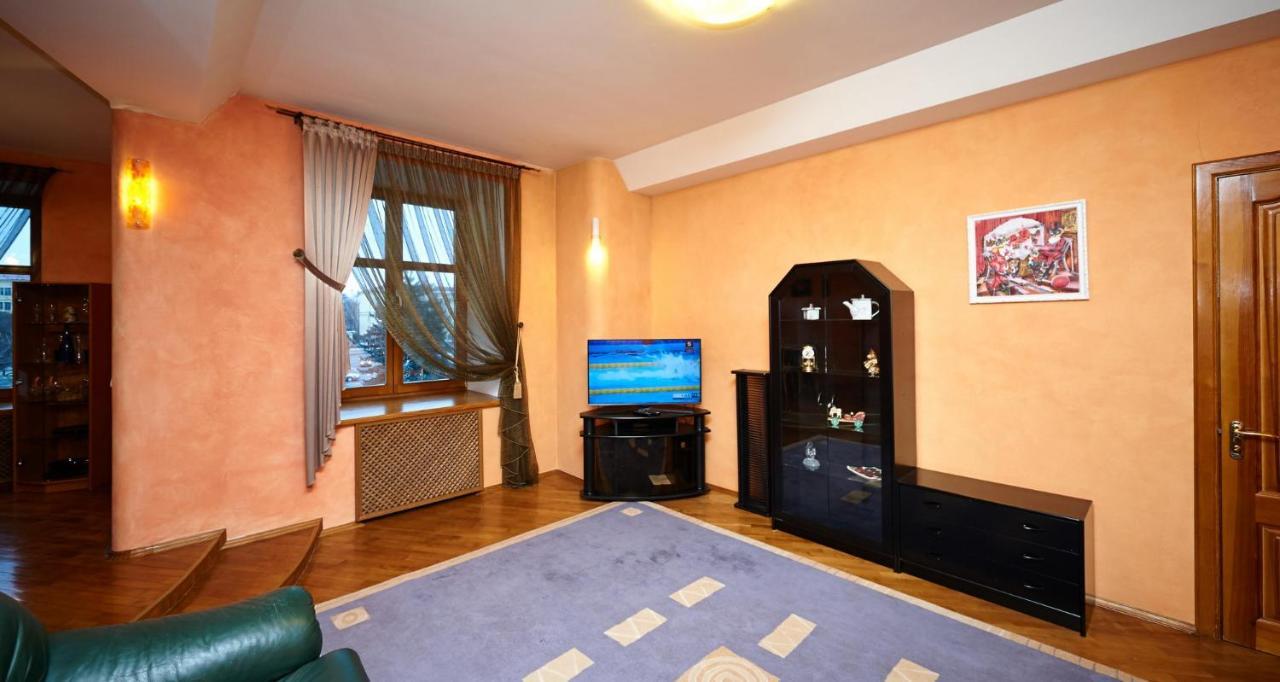 So Fashionable Apartment In The Heart Of Minsk Ngoại thất bức ảnh